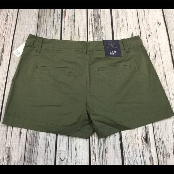 Gap Women’s 18 Olive Army Green Short - Picture 3 of 4